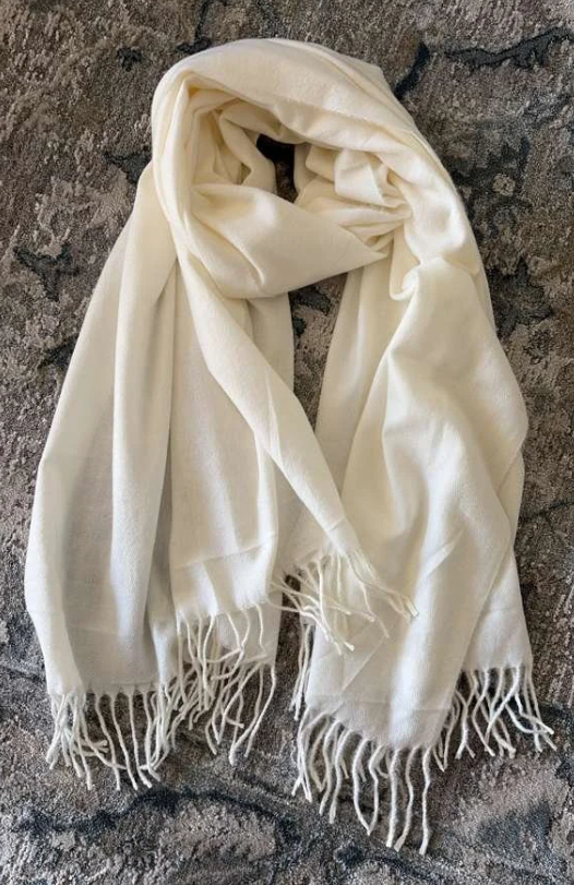 Pashmina Quentinha Off White Creme Aveludada Casamento