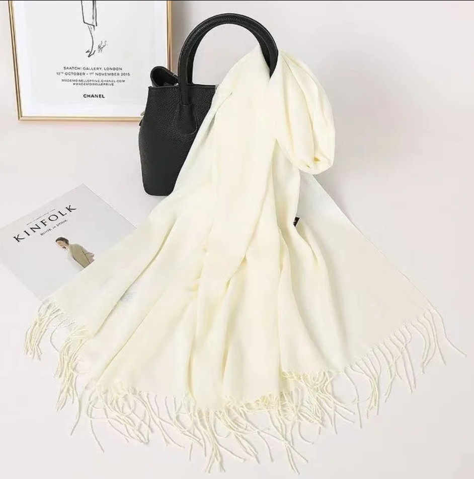 Pashmina Quentinha Off White Creme Aveludada Casamento